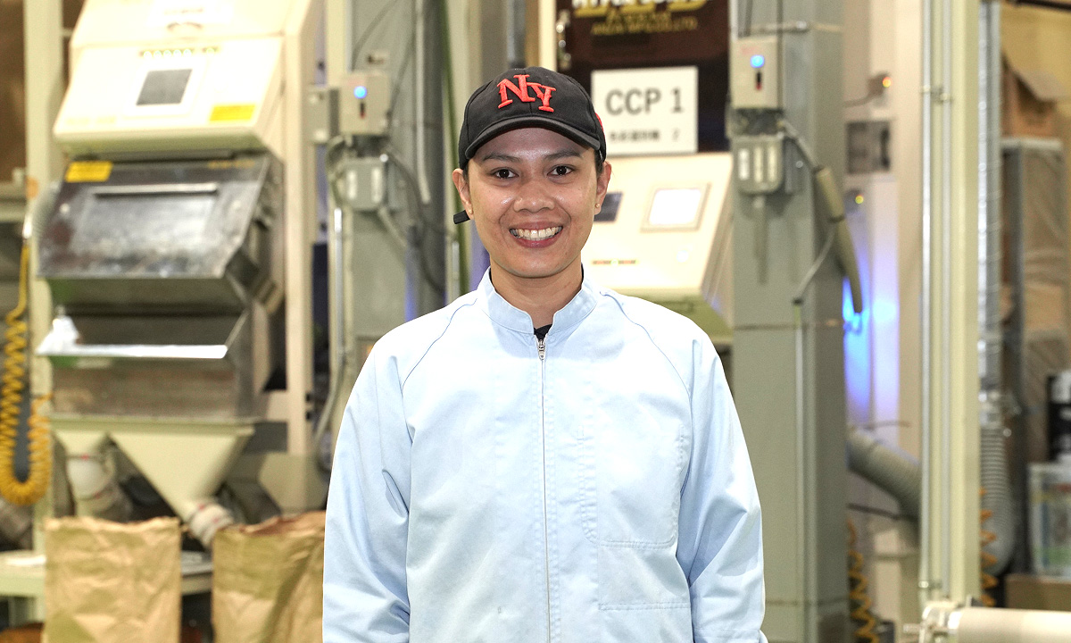 精米作業 マカタンガイ ジェットリン ガルシア