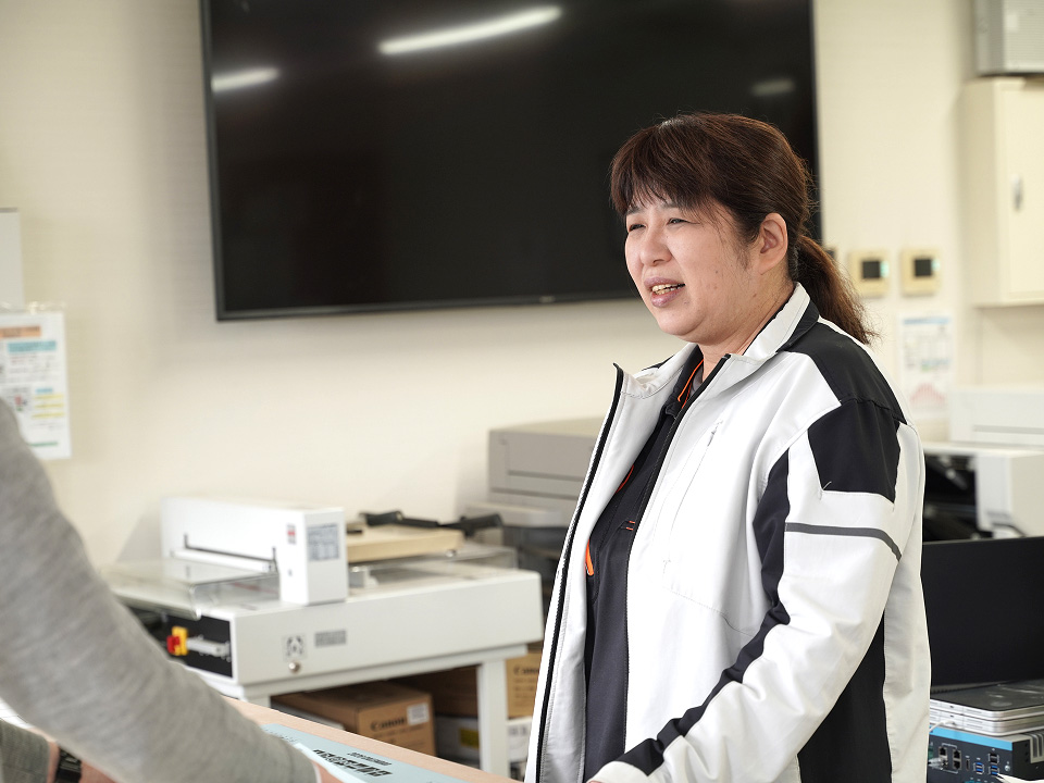 受付に応じる様子